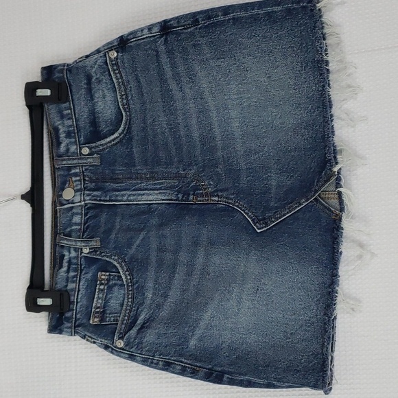 Lucky Brand~Woman Size 4/27~Blue Denim Raw Hem Skirt Mini. - Picture 3 of 8